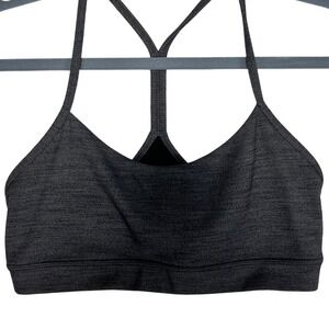 Lululemon Women's Gray Yoga Workout Bra Criss Cross Back Activewear Top‎ Size 8